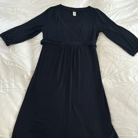 Old Navy Black Dress - Picture 1 of 8